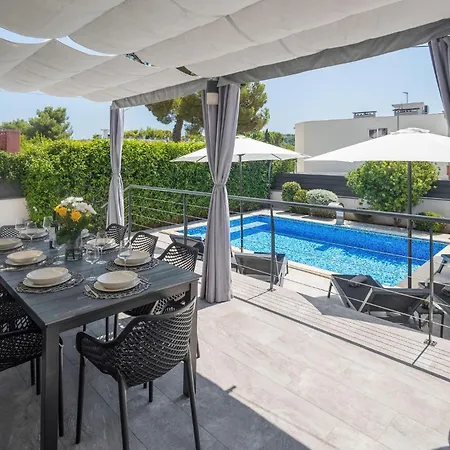 Beautiful In With Wifi Holiday home Banjole