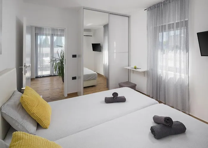 펜션 Three-bedroom In *