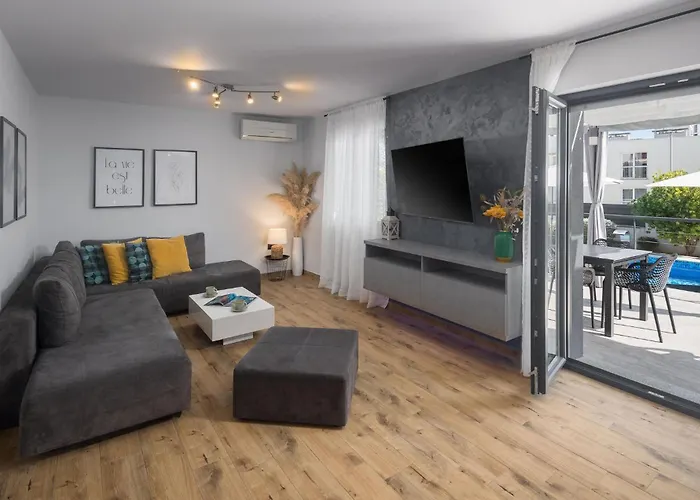 펜션 Three-bedroom In *