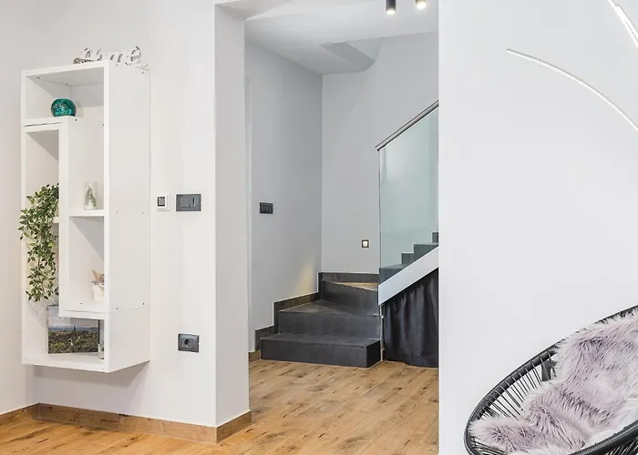 Three-bedroom In 반졸레